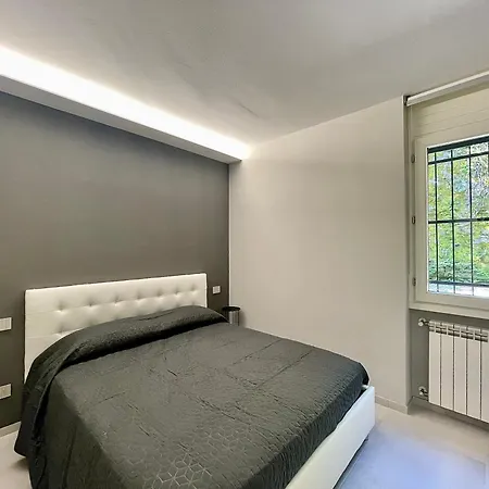 Elegant & Comfortable Modern With Swimming Pool Dom wakacyjny Stresa