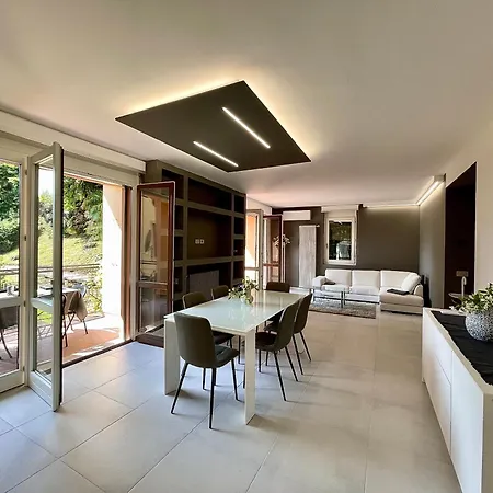 Dom wakacyjny Elegant & Comfortable Modern With Swimming Pool Stresa