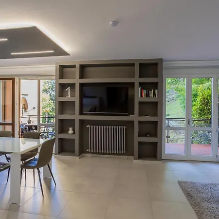Elegant & Comfortable Modern With Swimming Pool Dom wakacyjny *