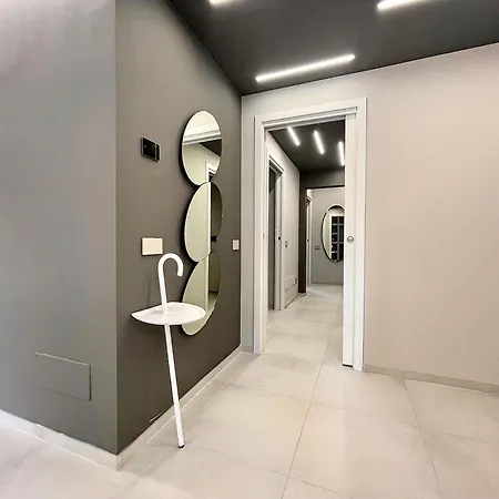 Dom wakacyjny Elegant & Comfortable Modern With Swimming Pool