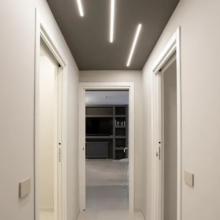 Elegant & Comfortable Modern With Swimming Pool Dom wakacyjny Stresa