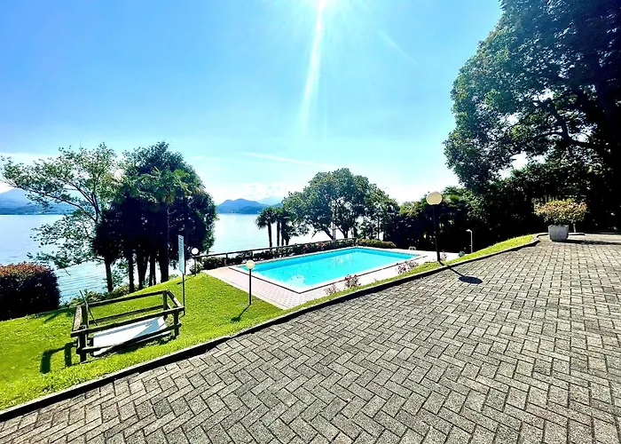 Сasa de vacaciones Elegant & Comfortable Modern With Swimming Pool